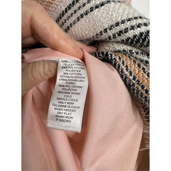 Loft pink and neutral quilted raw hem mini skirt sz 6 - Picture 6 of 6